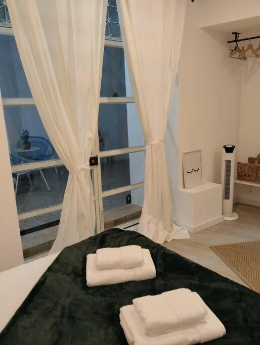 Alfama'S Hidden Terrace Gem Apartment Lisboa Ngoại thất bức ảnh