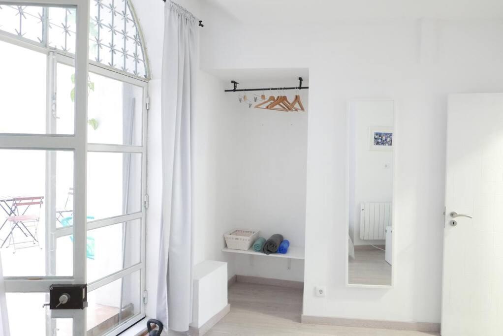 Alfama'S Hidden Terrace Gem Apartment Lisboa Ngoại thất bức ảnh