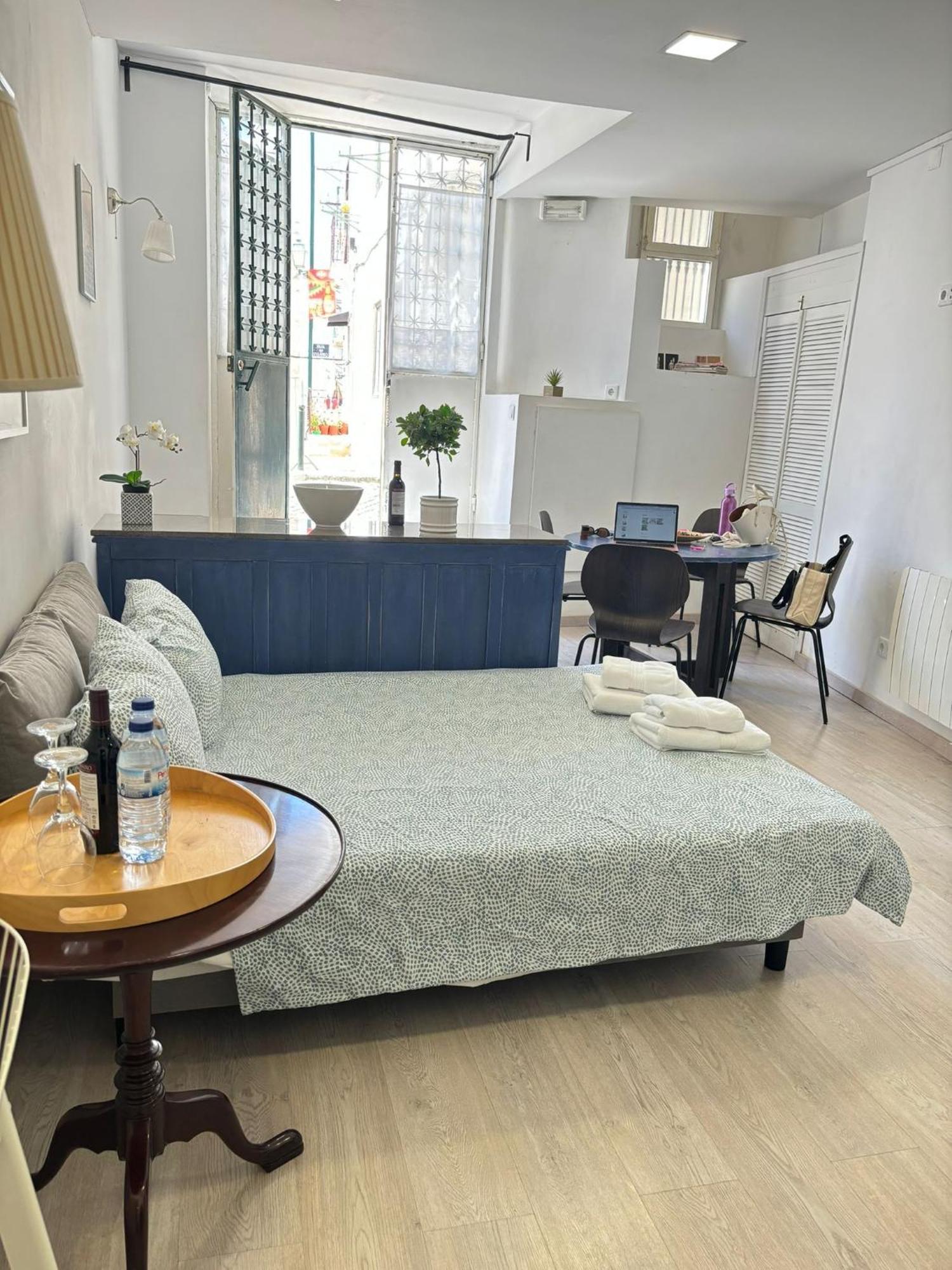Alfama'S Hidden Terrace Gem Apartment Lisboa Ngoại thất bức ảnh